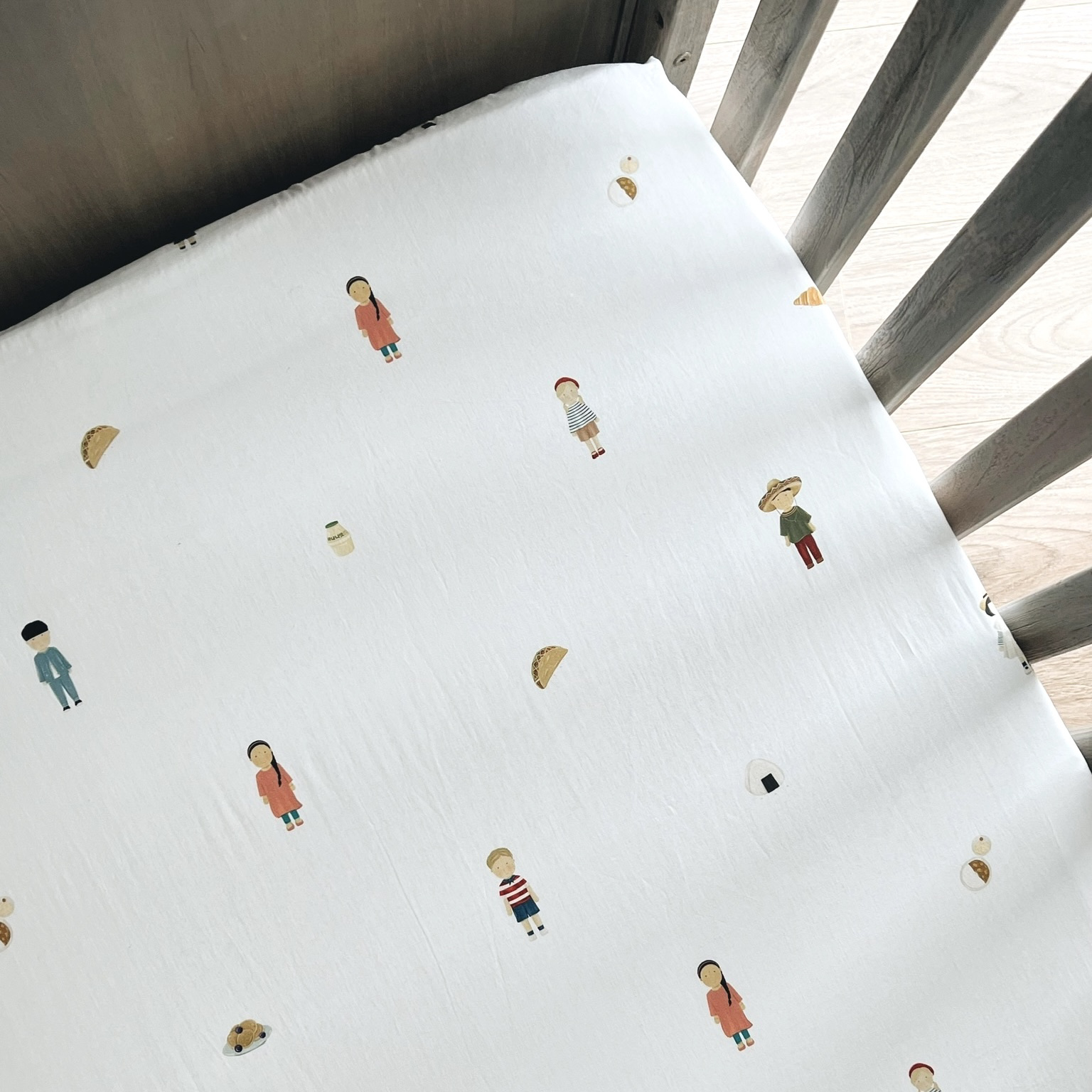 Picture of Fitted Sheet - Small World