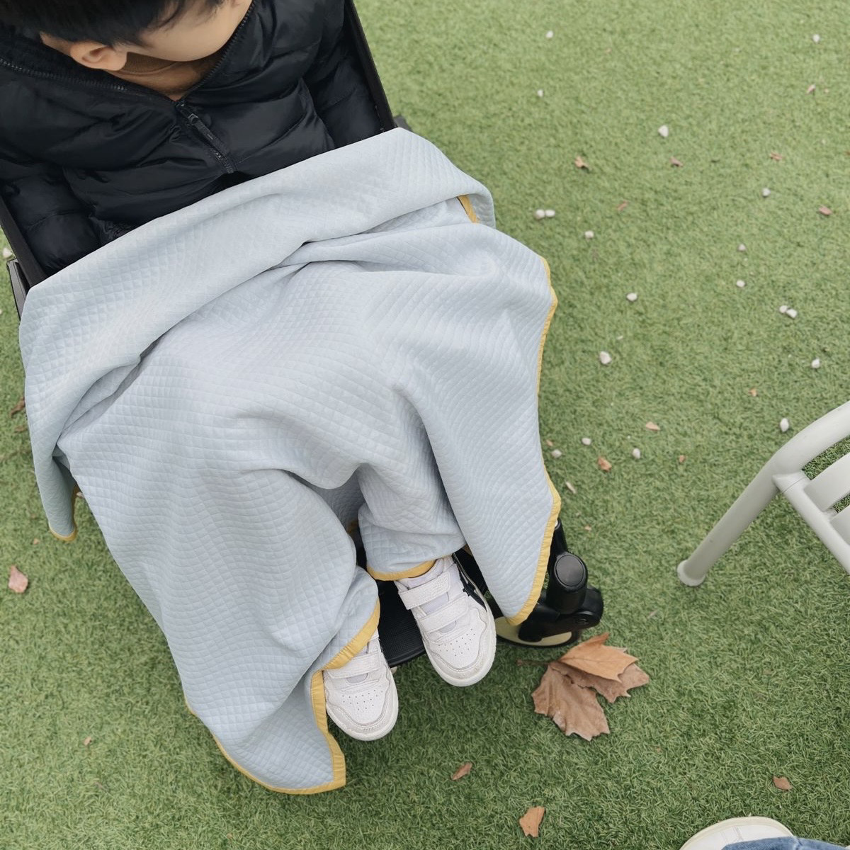 Picture of Noah Knit Blanket